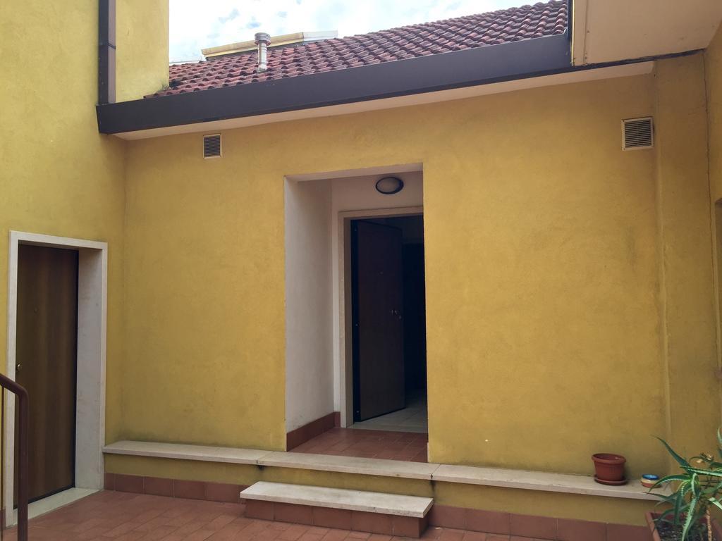 Flats4Rent Tommaso Lägenhet Verona Exteriör bild