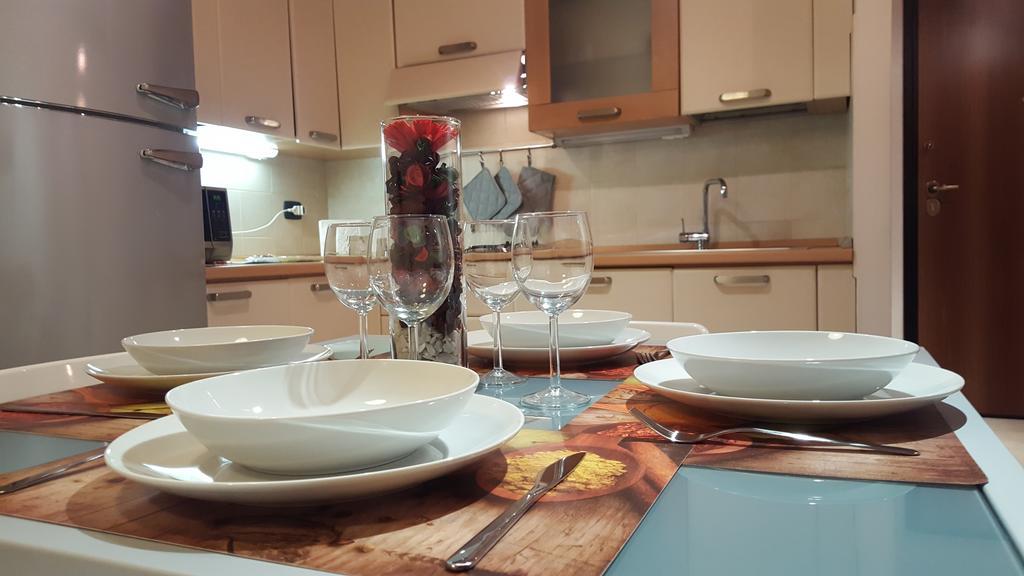 Flats4Rent Tommaso Lägenhet Verona Exteriör bild