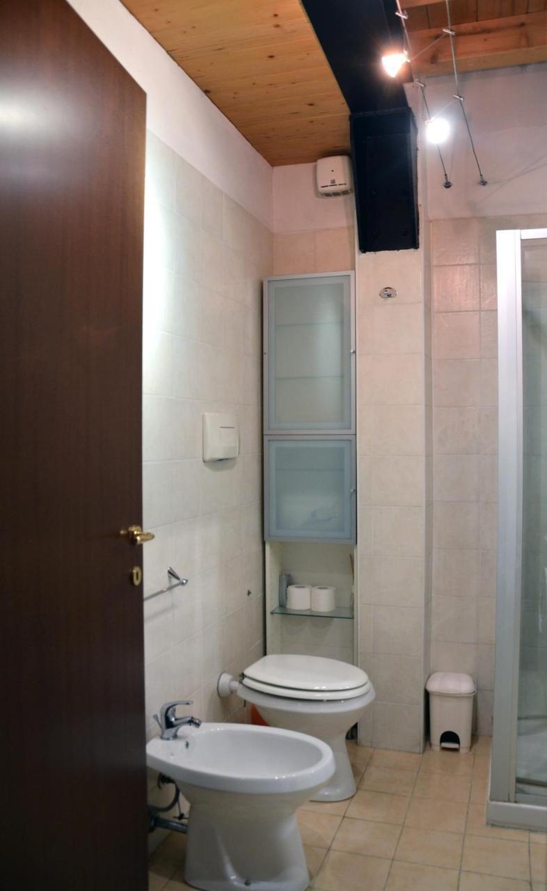 Flats4Rent Tommaso Lägenhet Verona Exteriör bild